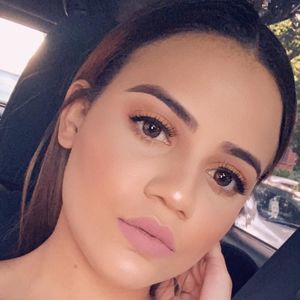 Meet your Posher, Andreina